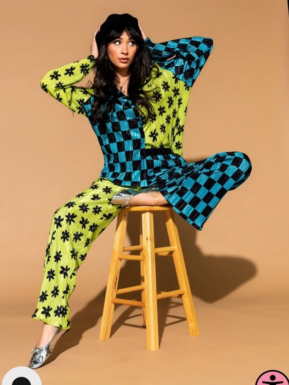 Lala NWOTs Long Sleeve Plissé Set in Retro Dream Half + Half